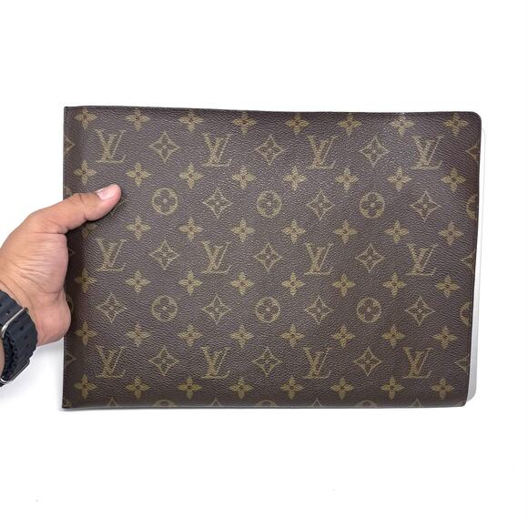 Louis Vuitton Offert Par Portfolio Clutch - Picture 11 of 16